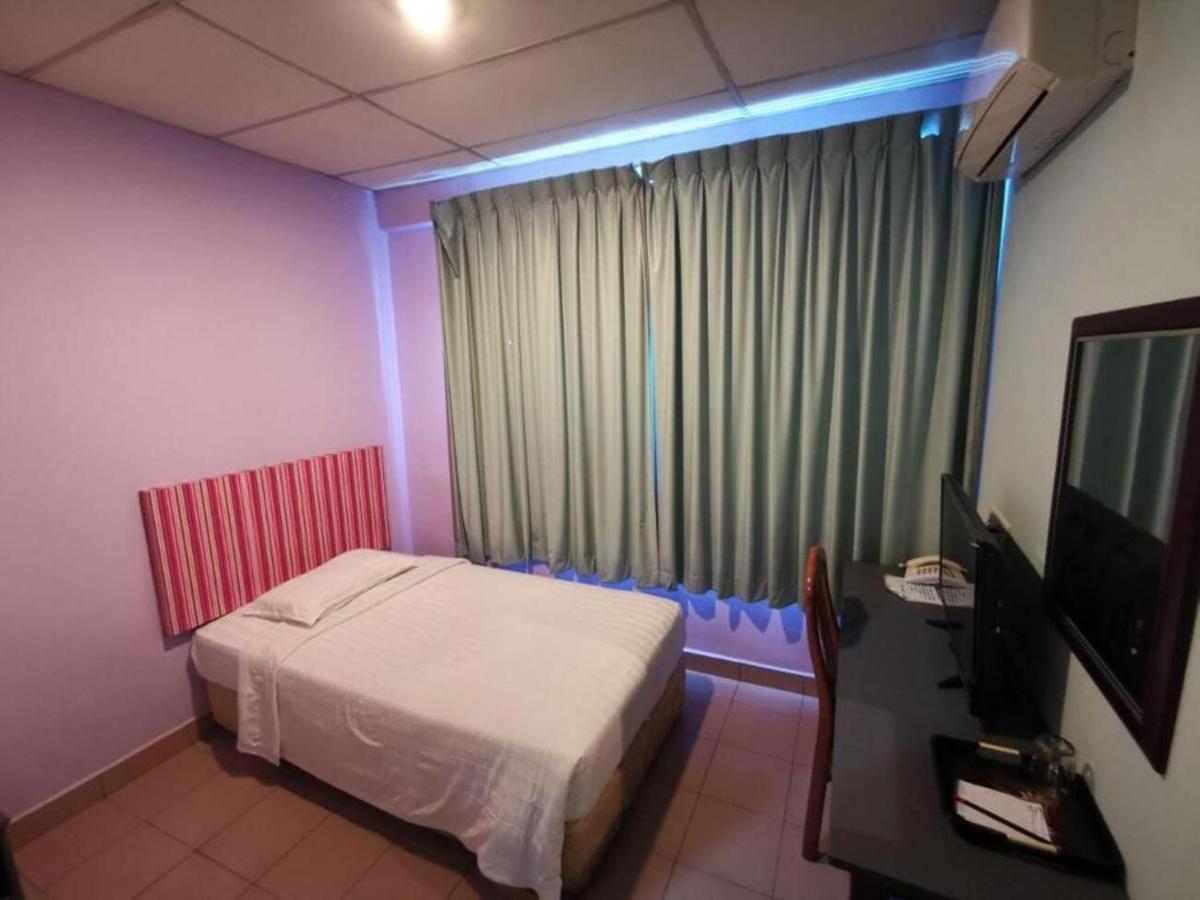 Century Hotel Inanam Kota Kinabalu Exterior foto